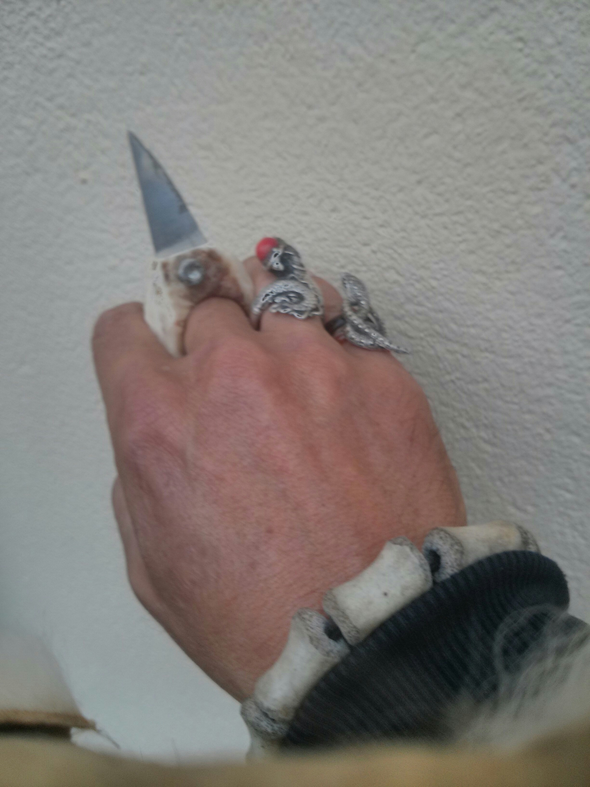 Bague couteau en os i r s schirmerde c est de la merdre
